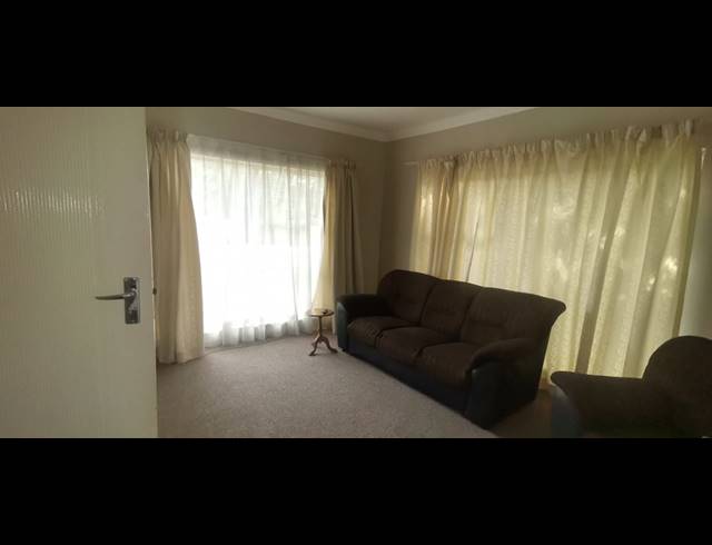4 BEDROOM HOUSE FOR SALE IN BERGSIG